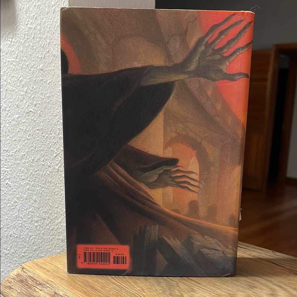 Harry Potter and the Deathly Hallows Hard Cover Book - Picture 4 of 9